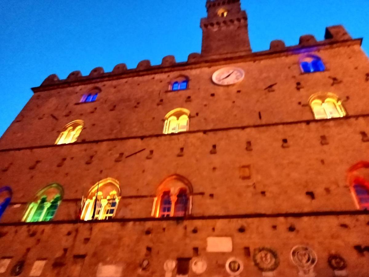 Appartamento Il Mandorlo Nel Centro Di Volterra Exterior foto